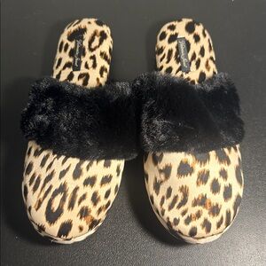 Victori’s Secret Leopard Slippers
